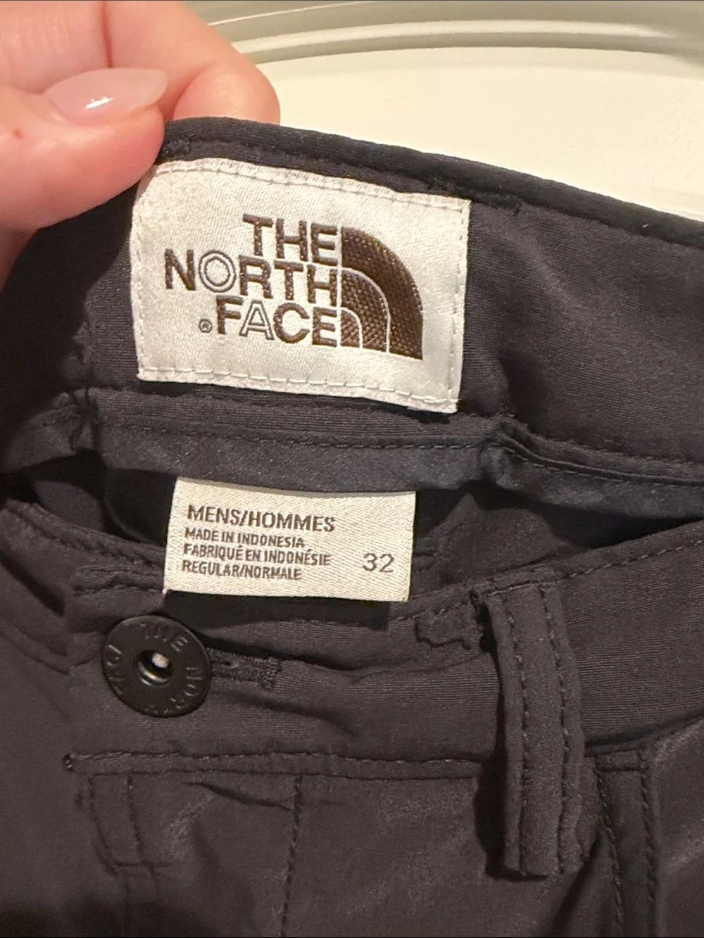 The north face men’s size 32 pants black